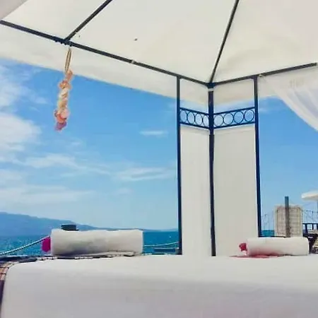 Piko Studio Bougainville * Sarande